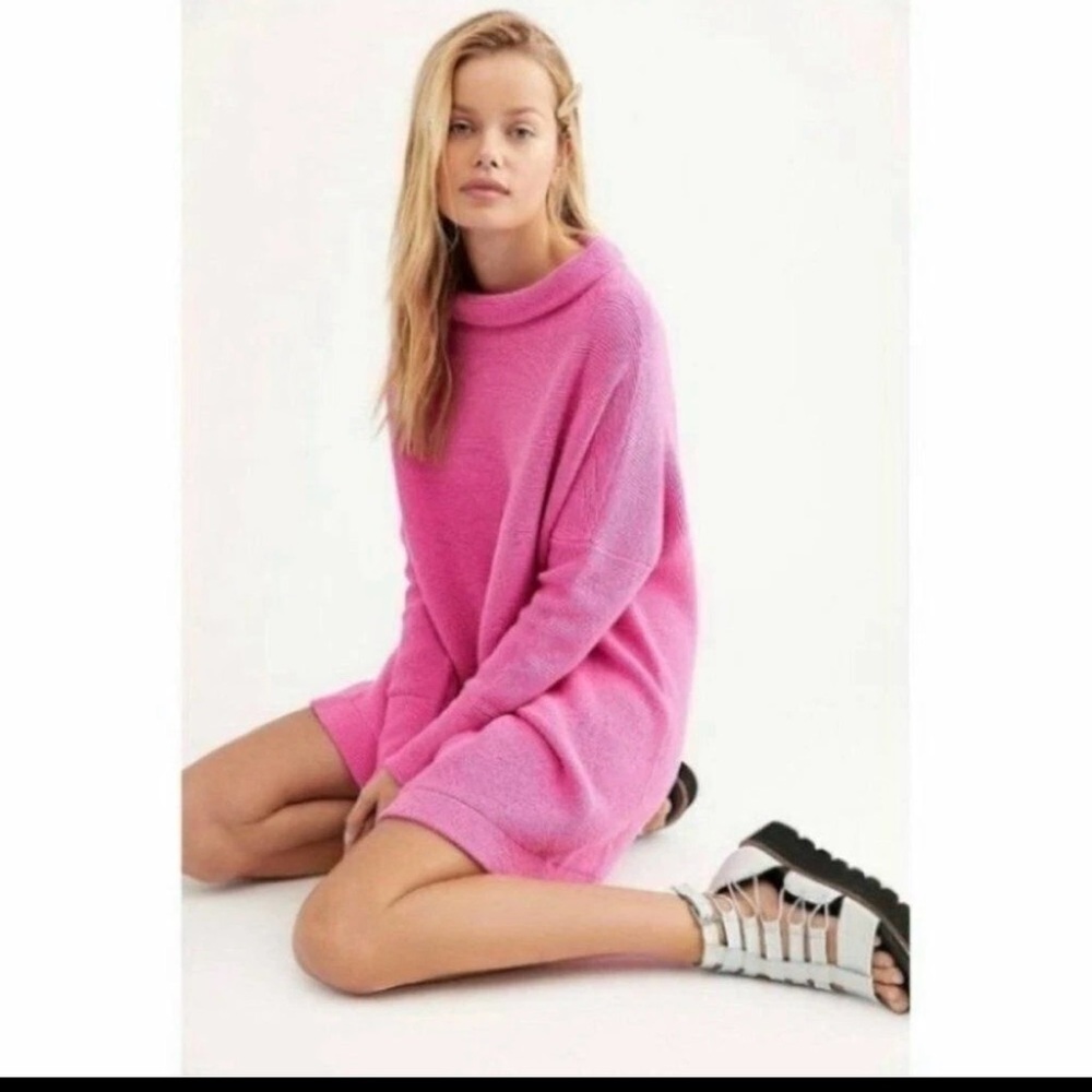 Free People Ottoman Slouchy Oversized Tunic Sweater Hot Pink Women’s Size Medium